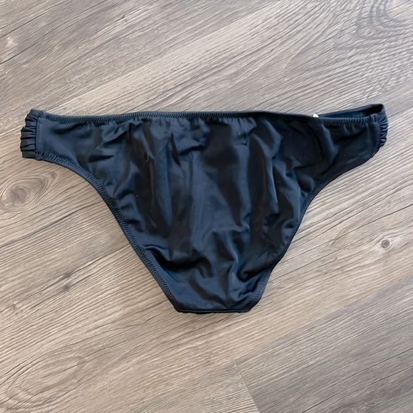 Victoria’s Secret The Knockout Bikini Bottom - Picture 3 of 4